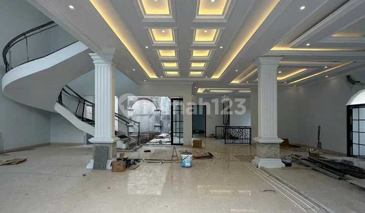 Dijual Cepat Murah Rumah Mewah Baru American Classic Swimming Pool Dalam Cluster di Kemang Area