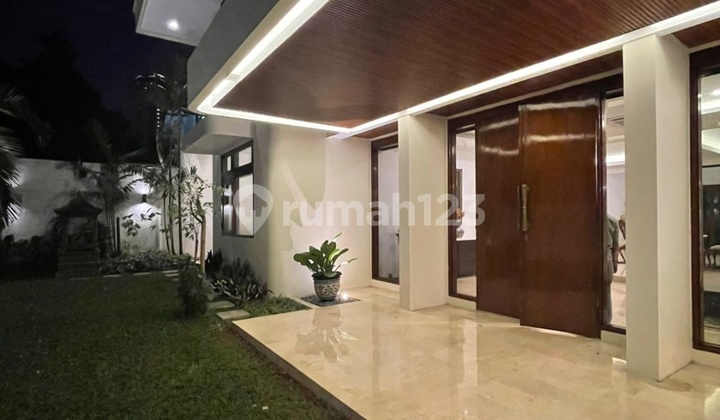 Rumah Dijual Di Permata Hijau Fasilitas Kolam Renang Dan Furnished