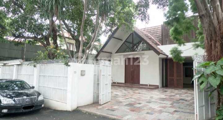 House for Sale in Kemang, South Jakarta, Facilities Private Pool