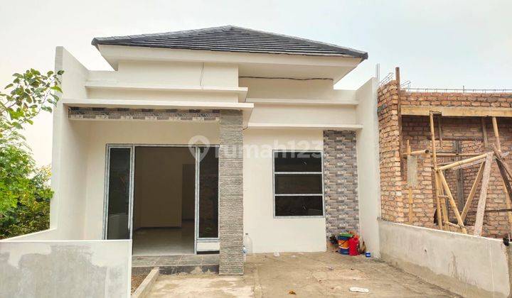 Rumah Modern Limas Gemah