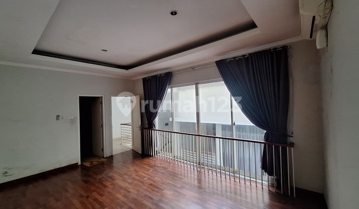 Disewakan Rumah Kebayoran Bintaro Sektor 7 Disewakan Rumah Kebayoran Bintaro Sektor 7