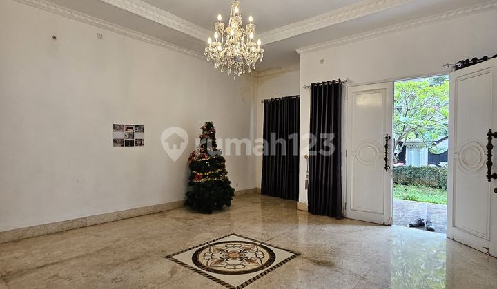 Rumah Modern Classic Ditebet Barat Jakarta Selatan 2