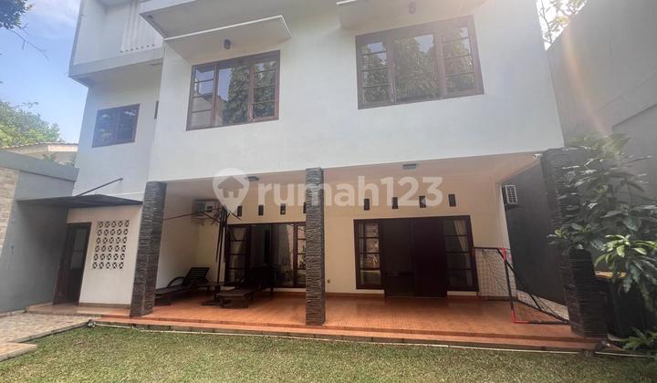 Dijual Rumah Bagus Di Veteran Jakarta Selatan Dijual Rumah Bagus Di Veteran Jakarta Selatan