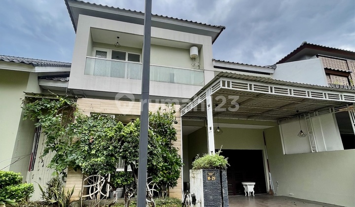 Rumah Hook Di Kebayoran Bintaro Sektor 7