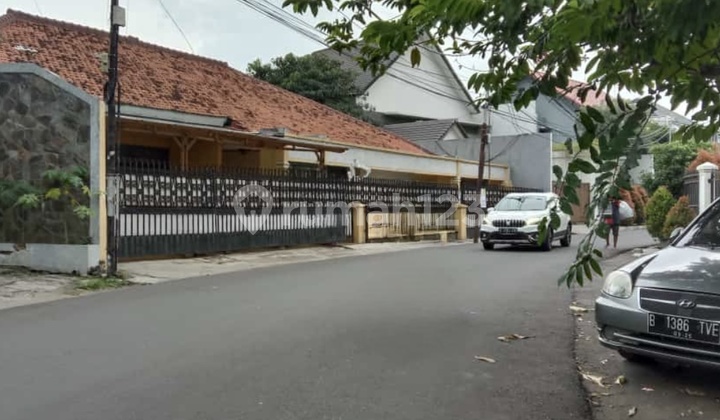 Dijual Rumah Bonus Kost2an Di Eks Komplek Pertamina Rawamangun 2