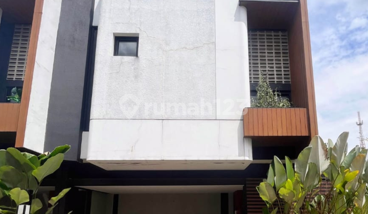 Dijual Cepat Siap Huji Rumah Cantik Industrial BSD Taman Tekno Tangerang Selatan 2