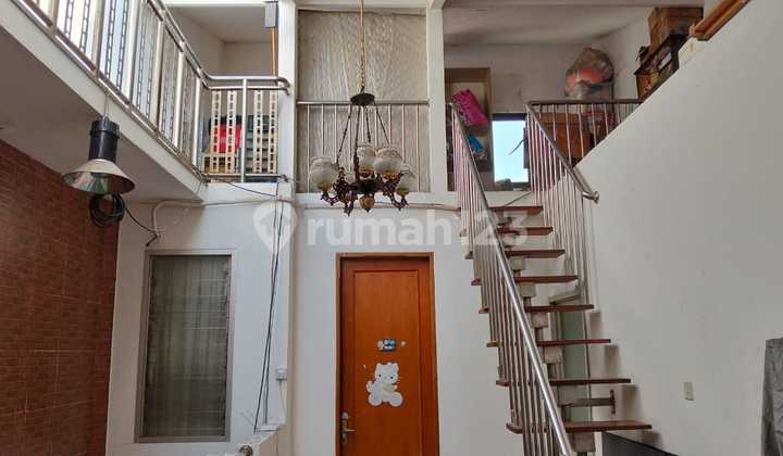 Boarding House in Rawamangun 8 Bedrooms 2