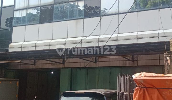 Shop House for Rent in Gunung Sahari - Area 390 m2!