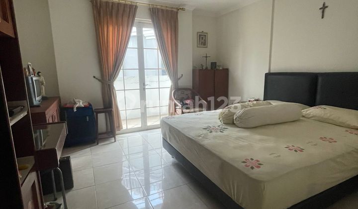 Area 105 m2, Low Floor, Gading Resort MOI, Apartment in Kelapa Gading, North Jakarta