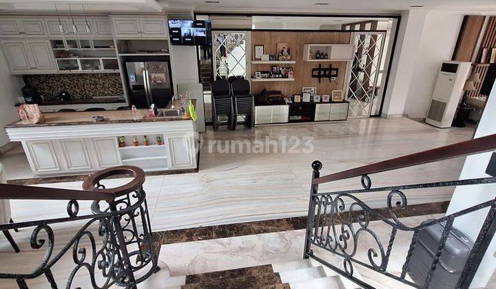 Dijual Rumah Mewah di Pik 3,5 Lantai 2