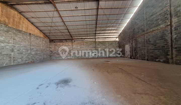 Sewa Gudang di Pegangsaan Dua - Luas Bangunan 360 m2