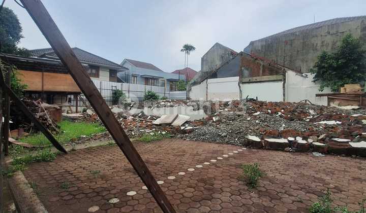 Kavling Siap Bangun di Kebayoran Lama, Jakarta Selatan - Bentuk Kotak Kavling Siap Bangun di Kebayoran Lama, Jakarta Selatan - Bentuk Kotak