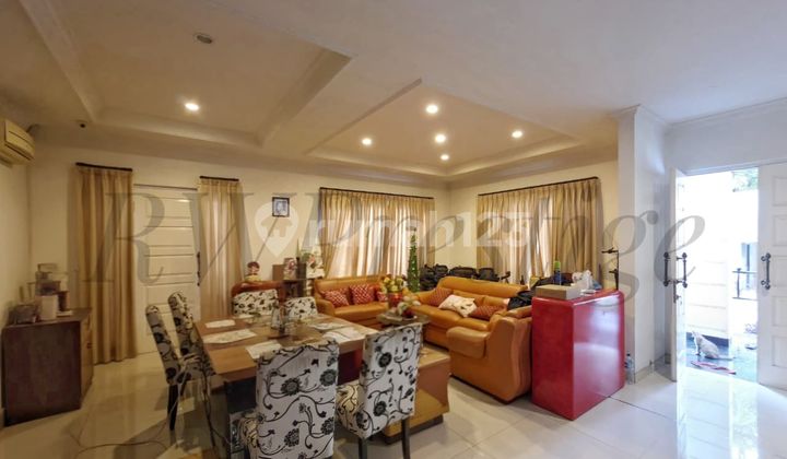 House in Nias, Kelapa Gading - Good, Flood-Free