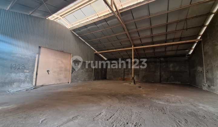 Sewa Gudang di Pegangsaan Dua - Luas Bangunan 180 m2