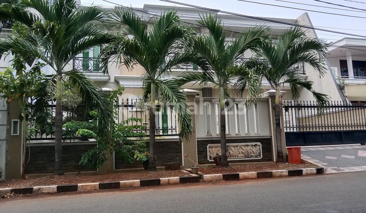 Rumah Full Furnish Terawat Cantik Dibawah Pasaran Rumah Full Furnish Terawat Cantik Dibawah Pasaran