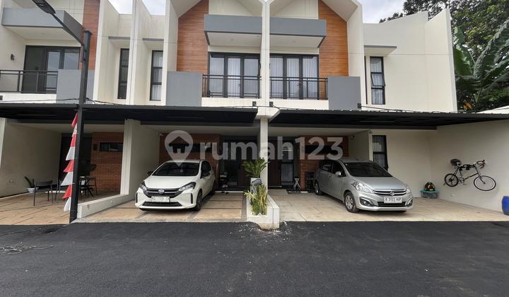 Rumah 2 Lantai Dekat Toll BSD 2