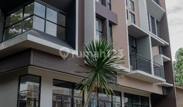 Ruko 3 Lantai (1 Unit Terakhir) Depan Cluster Ruko 3 Lantai (1 Unit Terakhir) Depan Cluster