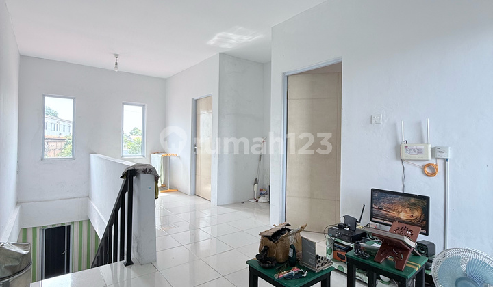 TOWN HOUSE DREAM LAND