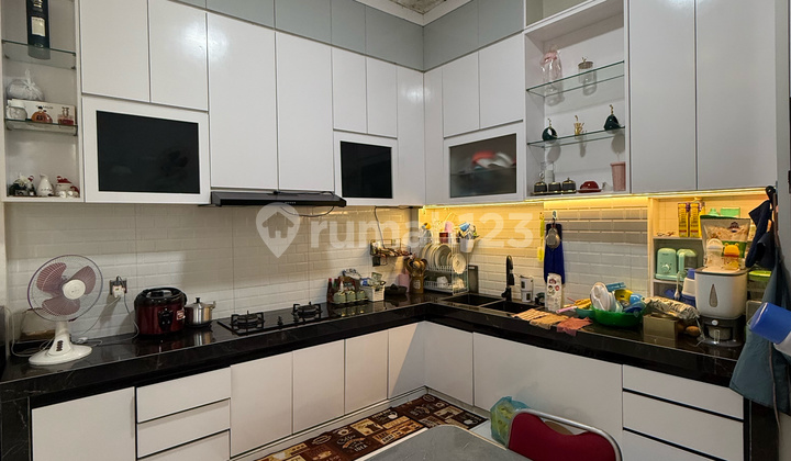 2-Story House Fully Furnished 2-Story House Fully Furnished