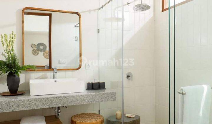 Hot List Di Jual Villa Lokasi Kerobokan Kuta Utara  2