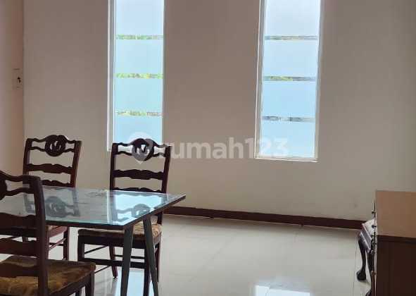 Ruko Plaza 3 Pondok Indah Jakarta Selatan