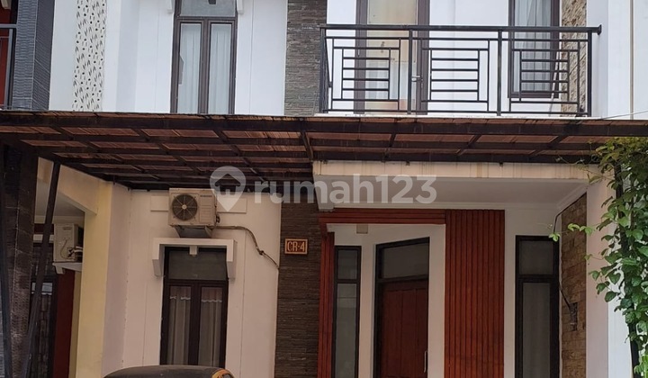Rumah Cantik 2 Lantai Siap Huni Pamulang Tangerang Selatan 