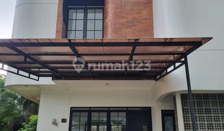Dijual Cepat Town house Akasya Jagakarsa Jakarta Selatan
