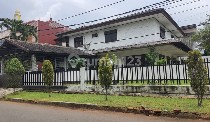 Rumah Siap Huni Halaman Luas Lebak Bulus Jakarta Selatan 2