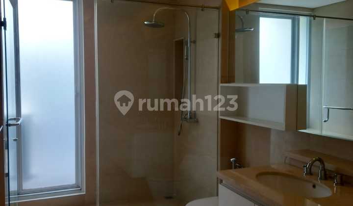 Luxurious Comfortable House and Strategic Location  Pejaten Barat Jakarta Selatan  2