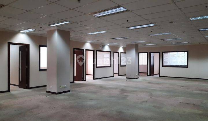 Gedung Perkantoran Luas Lokasi Strategis di Tomang Jakarta Barat 1