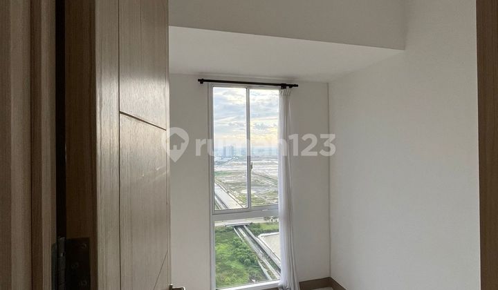 For Sale 2-Bedroom Apartment Tokyo Riverside Pik 2 Empty with AC 2