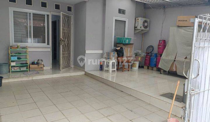 Rumah Hadap Timur Laut di Sektor 6 Gading Serpong  1