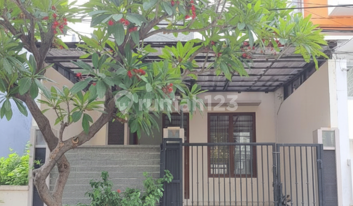 nice 2-story house in sunter