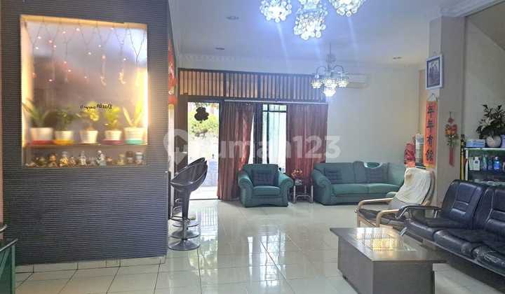 Nice 2-Story House Price Reduced