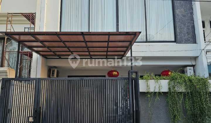 Rumah 2 Lantai Lokasi Strategis di Sunter