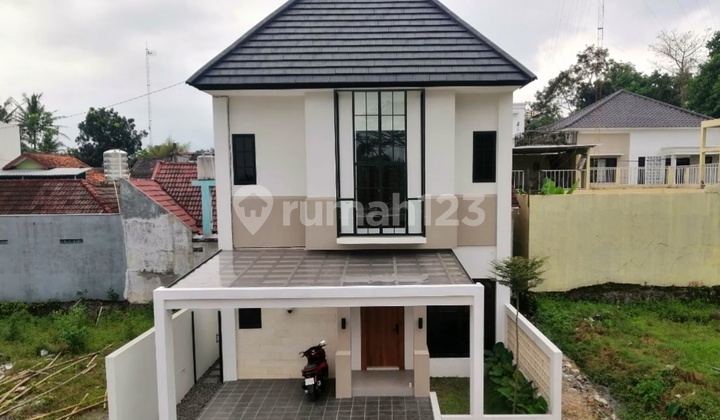 Modern 2-Story Housing Grand Str Palagan Jogja, Sleman Yogyakarta 1