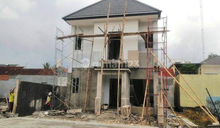 Rumah Perumahan Modern 2 Lt. Dekat Jalan Kaliurang Sleman Yogyaka 1