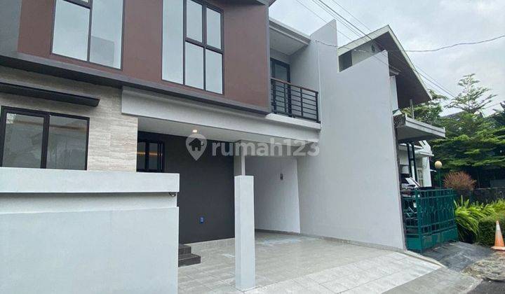 Rumah Sudah Renovasi 2 Lantai Sektor 9 Bintaro SHM 1