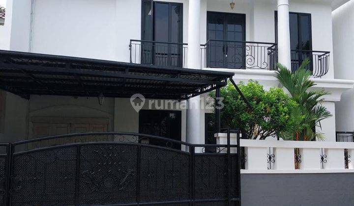 Rumah 2 Lantai Full Furnished Rapi Di Vila Melati Mas Serpong  1