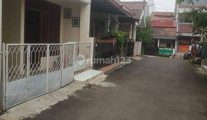 Rumah Siap Huni 2 Lantai Lokasi Strategis Pamulang  2