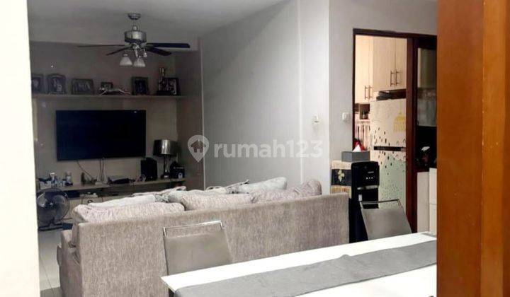 Rumah 2 lantai 4 kamar dalam cluster dekat fresh market bintaro  2