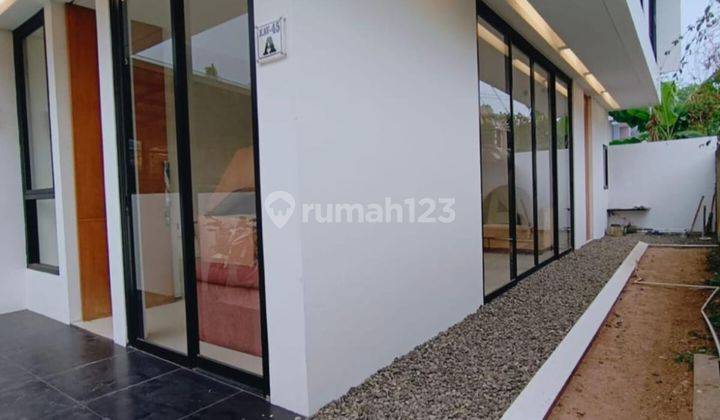 Rumah 2 lantai siap huni strategis dalam cluster cipadu larangan tangerang selatan 1