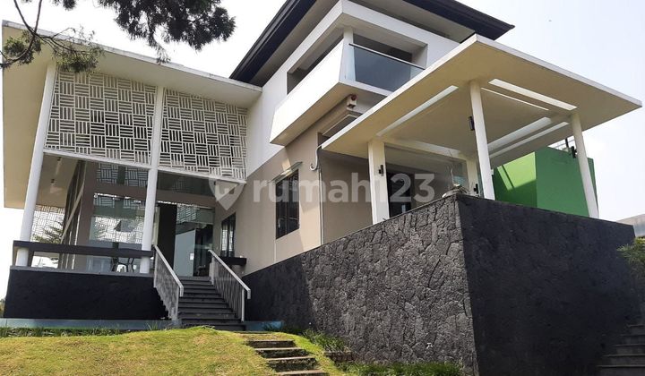 Sell Lux Modern Contemporary Home in Kota Baru Parahyangan 2