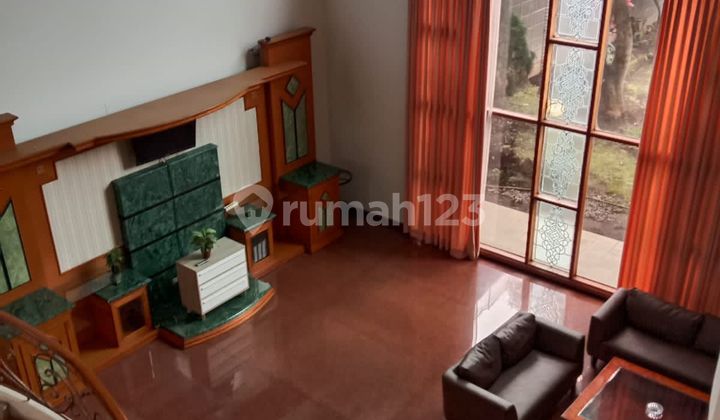 Rumah mewah design Neo klasik berkolam renang di Setia Budi Regency  2