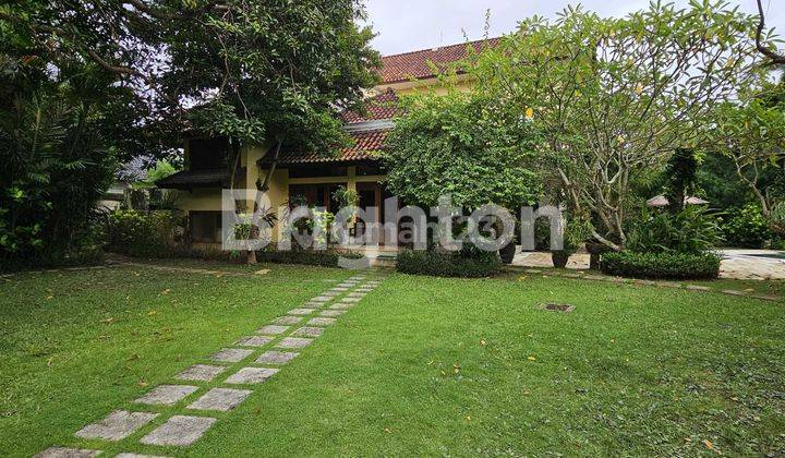 VILLA BESAR 5 BR +2 LUAS 12 ARE TIBUBENENG CANGGU 1