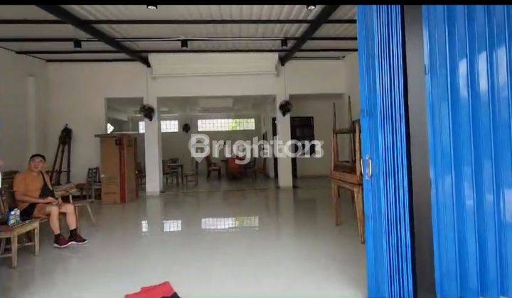 LARGE 3 STORY SHOPHOUSE NEAR AIRPORT IN THE HEART OF KUTA BALI 2