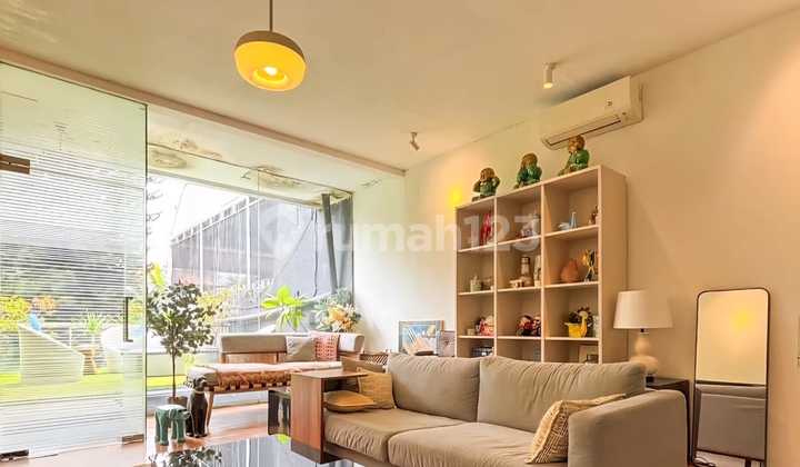 For rent: Building in Kemang, South Jakarta