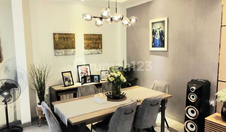 Dijual Rumah, di Gading Serpong Cluster Bohemia 2