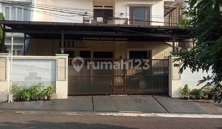 Dijual Rumah Cantik dilokasi Strategis bintaro sektor 1 Jaksel