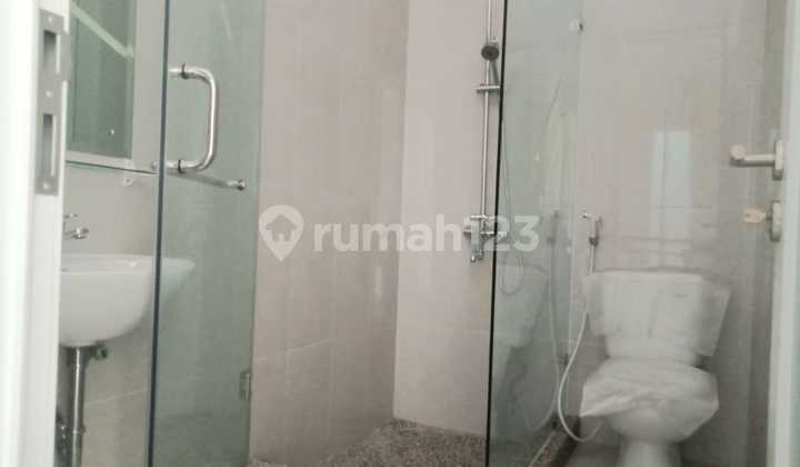 Dijual Rumah, 2 Lantai, di Pondok Pinang Dijual Rumah, 2 Lantai, di Pondok Pinang